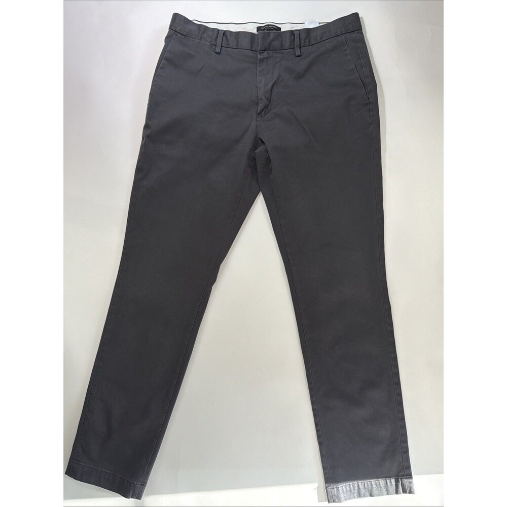 Banana Republic Men’s Dark Gray Fulton Chino Size 33/32